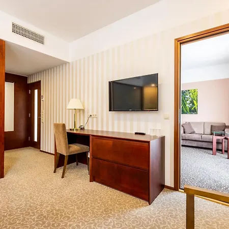 Saaremaa Rannahotell ' Hotel Mändjala